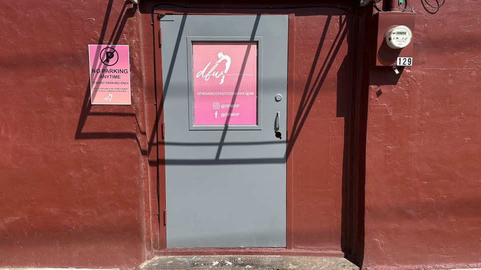 DFW-Dance-Photography-Back-Door